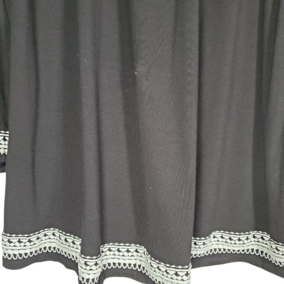 INC International Concepts Tunic Style top black Oversized Embroidery 0X - Picture 3 of 10